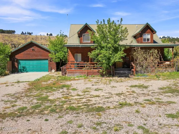165 Big Plum Creek Rd, Newcastle, WY 82701