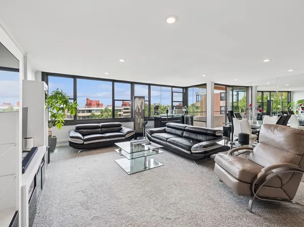 162-40 9th Avenue image 2 of 25