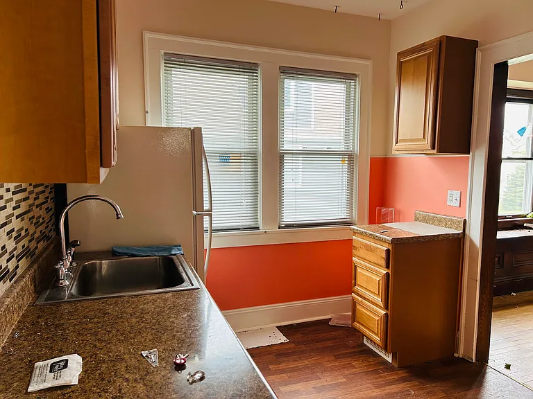 1628 Grace Ave — Photo 20