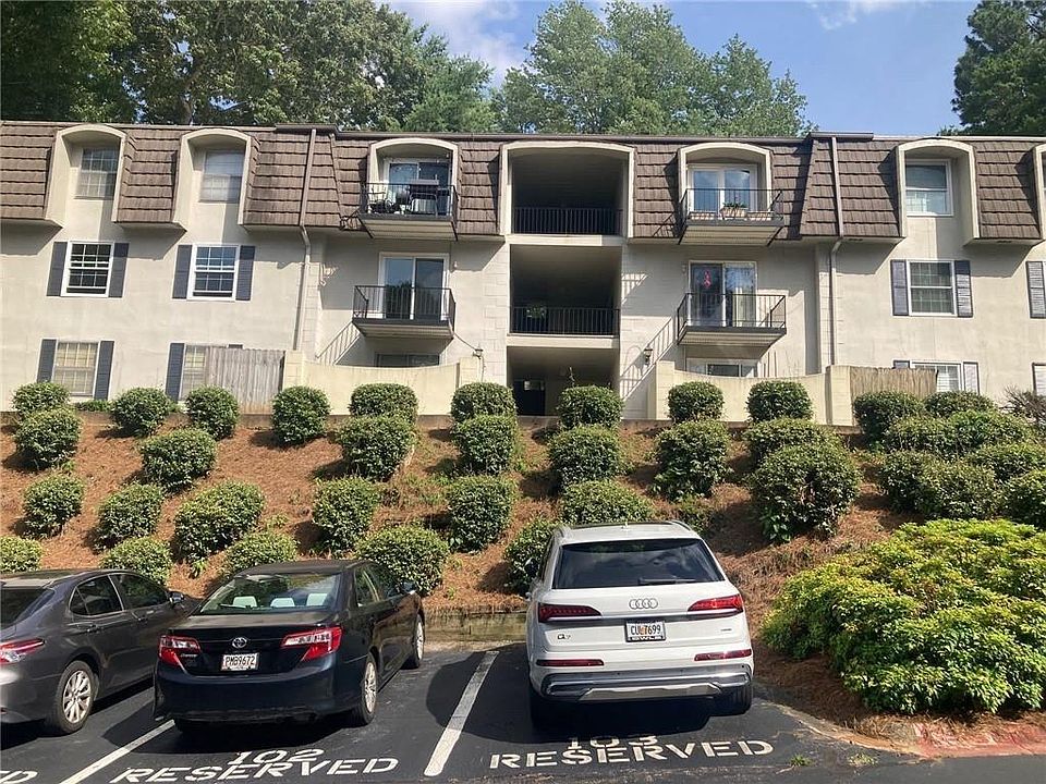 1st image of 725 Dalrymple Rd