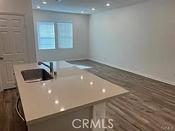 3 bed, 2.5 bath, 1555 sqft, $3,200 — Photo 3