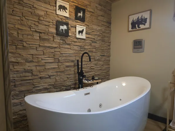 104 Summer Street, Berlin, NH 03570