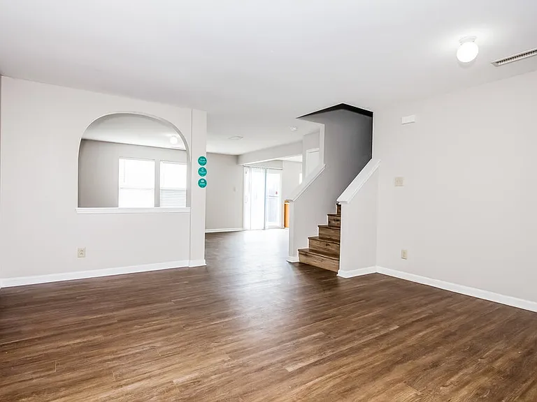 1605 Bray Dr — Photo 7