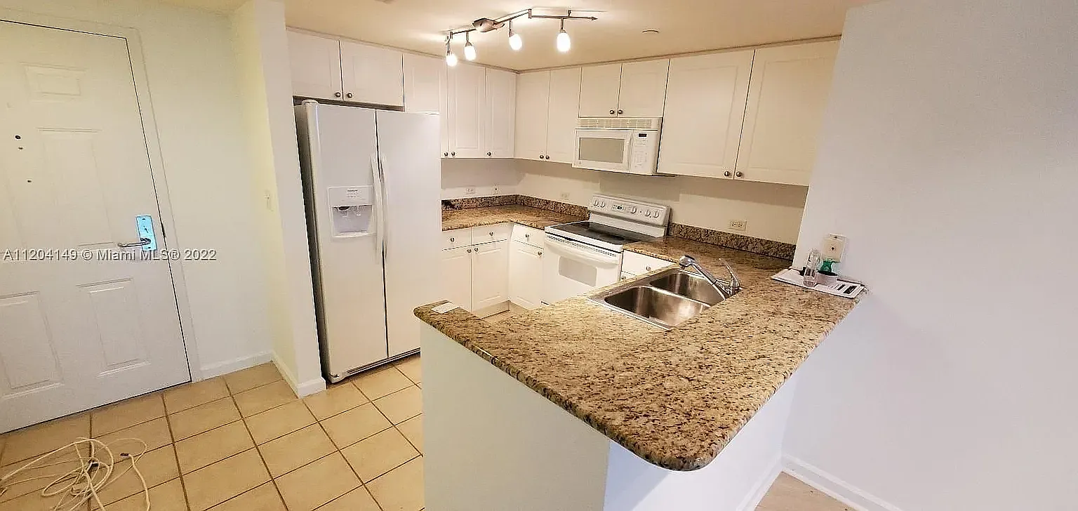 1 bed, 860 sqft, $2,500 — Photo 4