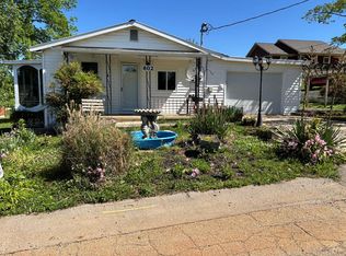 802 Water St, Livingston, TN 38570