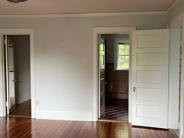246 Beechmont Dr — Photo 12