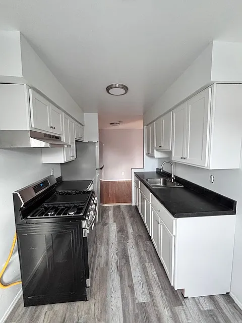 FAIRVIEW AVENUE APARTMENTS