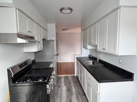 FAIRVIEW AVENUE APARTMENTS, B6