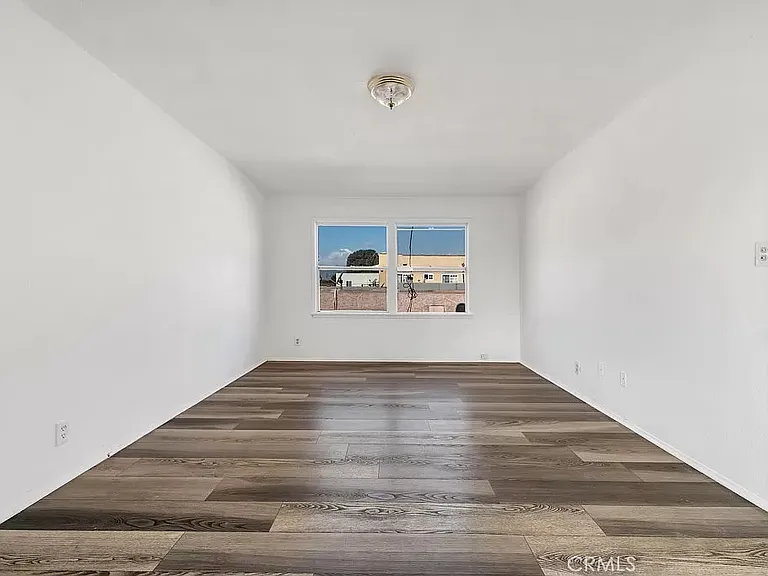 648 W 41st Dr — Photo 1