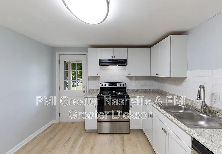 4859 Highway 100 — Photo 25