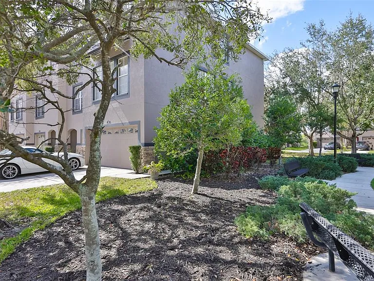 1307 Salem Orchard Ln — Photo 4