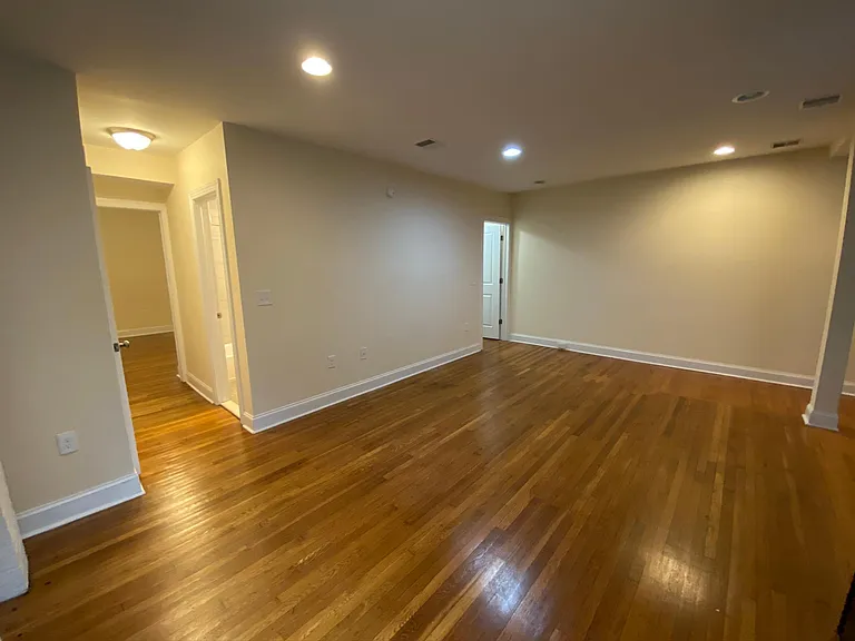 1529 Spruce St #4D — Photo 3