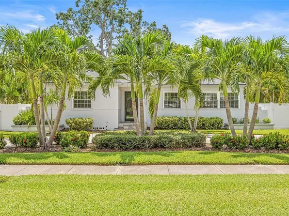 322 35th Ave NE, Saint Petersburg, FL 33704