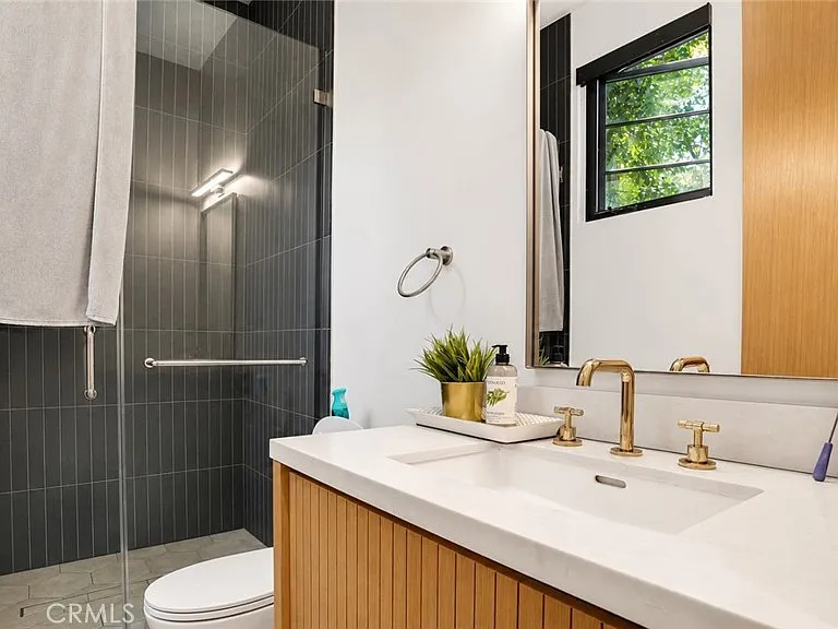 5050 Arundel Dr — Photo 55