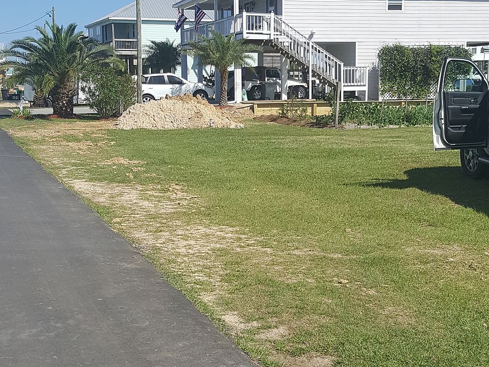 1st image of 105 Janelle Dr