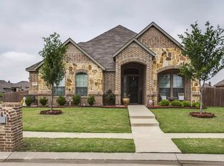 101 Stallion St, Waxahachie, TX 75165