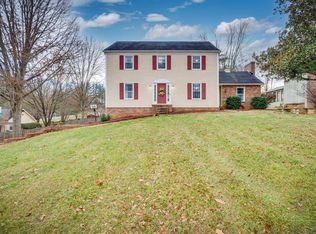 1420 Ruthbrooke Dr, Mount Carmel, TN 37645