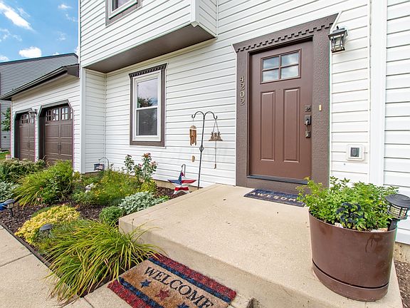 3rd image of 4202 Sequoia Ave