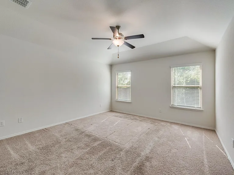 1540 Acmite Ave — Photo 10