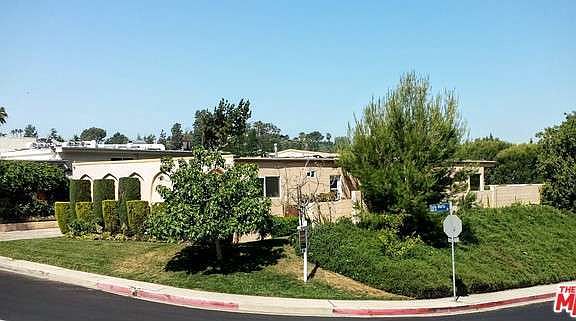 3rd image of 3191 Dona Marta Dr