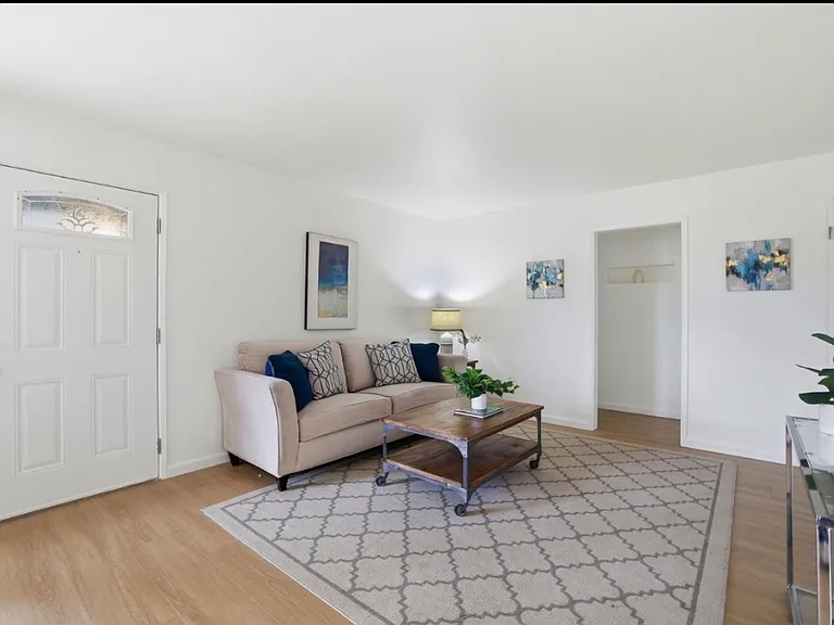 1072 Arroyo Seco Dr — Photo 6