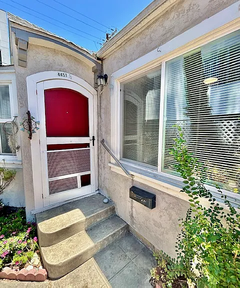 4451 1/2 Kansas St — Photo 3