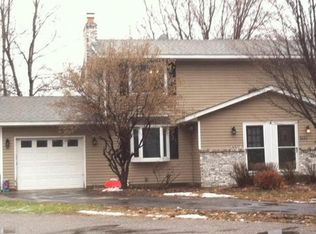 490 104th Ln NW, Coon Rapids, MN 55448