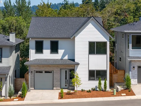 7733 SW 42nd Ave, Portland, OR 97219