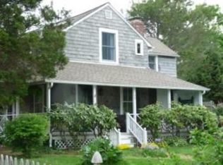 55 Willett Rd, Saunderstown, RI 02874