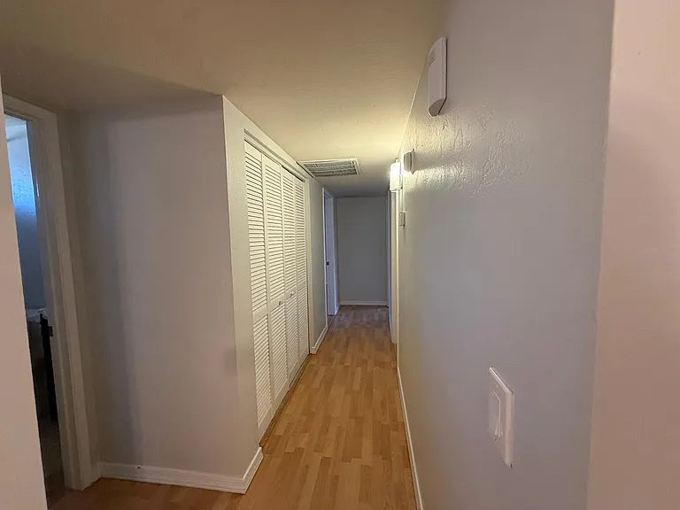 2527 S Maple Ave #102 — Photo 14