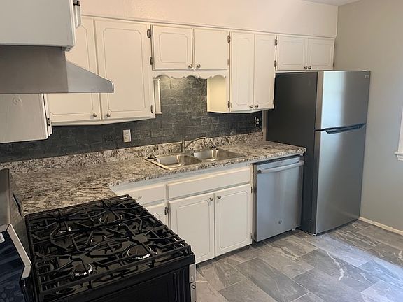 Kitchen - New Stainless Steel Appliances