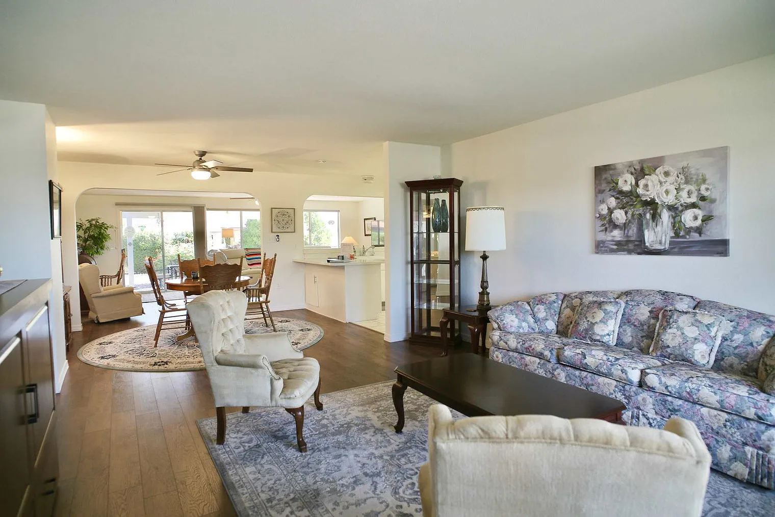 2 bed, 2.0 bath, 1786 sqft, $1,949 — Photo 2