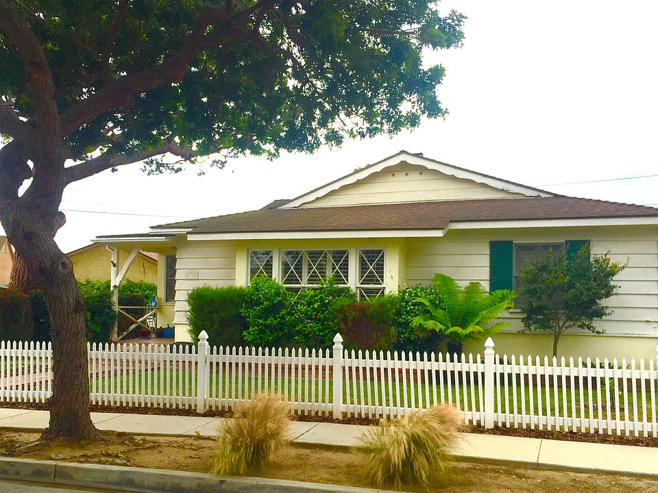 1st image of 3718 Sandgate Dr
