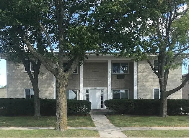 1 bed, $945 — Photo 2