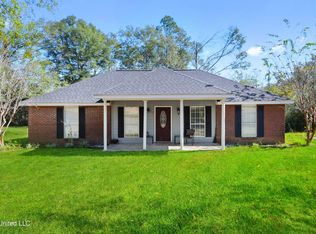 1106 C F Ward Rd, Lucedale, MS 39452