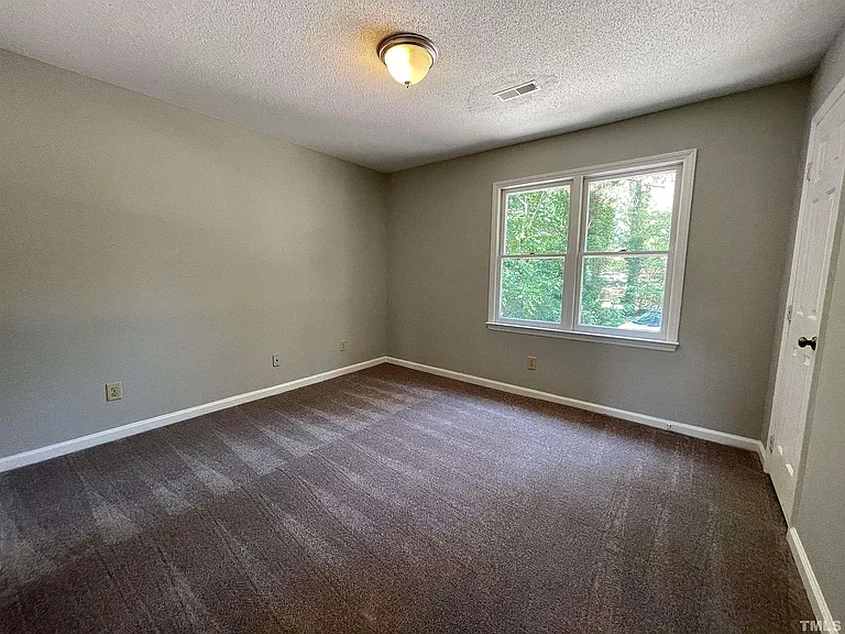 3205 Warwick Dr — Photo 13