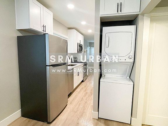 3rd image of 3202 30th St