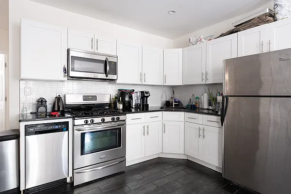 Rented by Corcoran | media 19