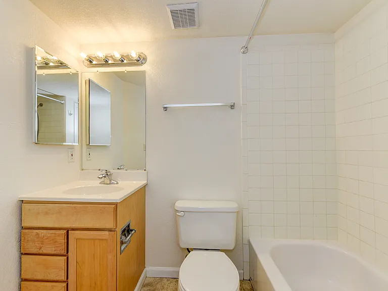 2800 Whitetail Cir — Photo 16