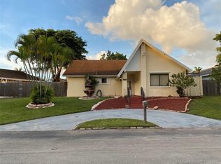 13555 SW 286th Ter, Homestead, FL 33033