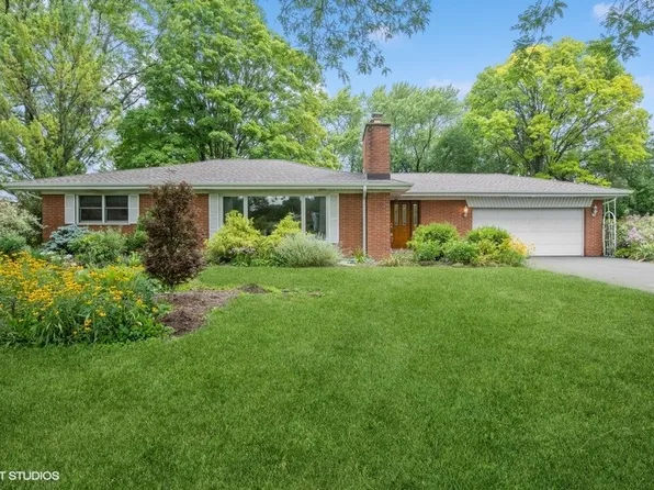402 W Marion St, Prospect Heights, IL 60070