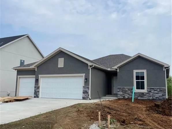 25232 W 149th Ter, Olathe, KS 66061