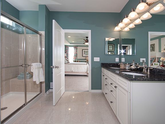 Included shower with seat