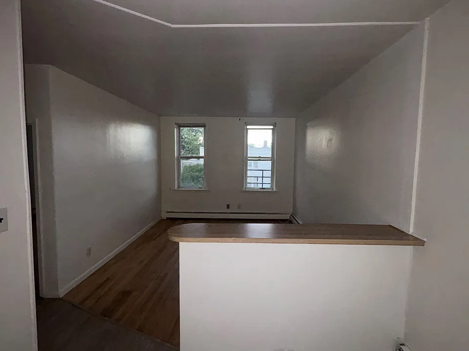1046 Broadway #5