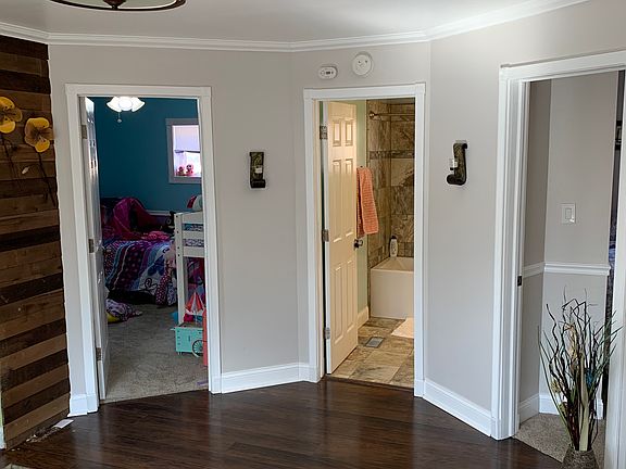 5th image of 12924 S Carondolet Ave