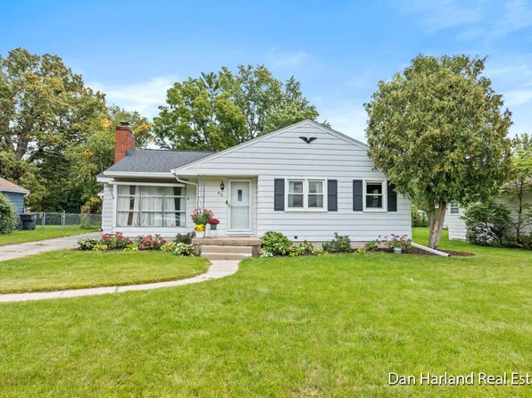 856 Fairfield Ave NW, Grand Rapids, MI 49504