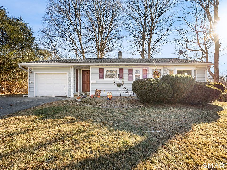 1st image of 6 Hillcrest Avenue