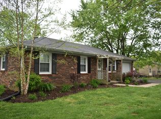 317 Elmwood Dr, Harrodsburg, KY 40330