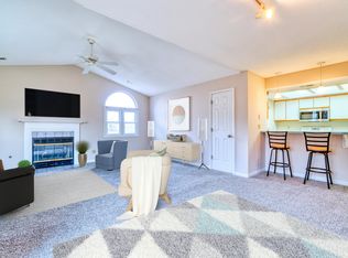 216 W Green Meadows Rd, Columbia, MO 65203