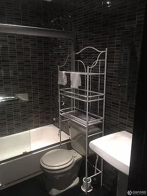 Rented by Oxford Property Group | media 29